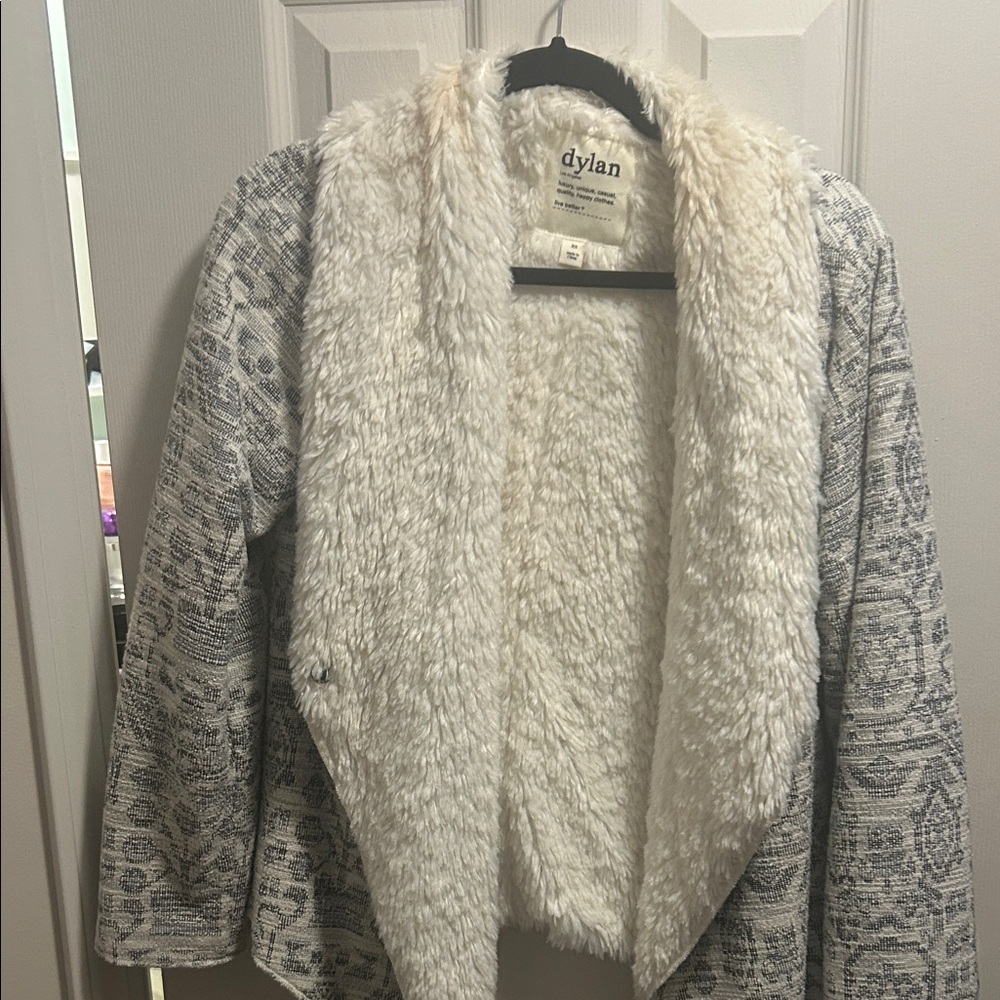 dylan Faux Fur Sherpa Open Front Jacket - Cream & Gray Pattern